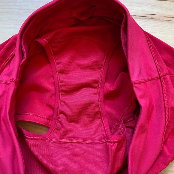 Lululemon Speed Up running shorts RED - Picture 6 of 8